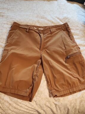 Mens Urban Pipeline Tan Cargo Shorts with Zipper Pocket
